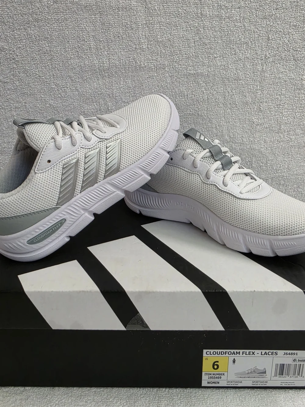 Adidas Cloudfoam Flex Laces Women's Size 6 White Silver Walking Shoes JS4891 NIB